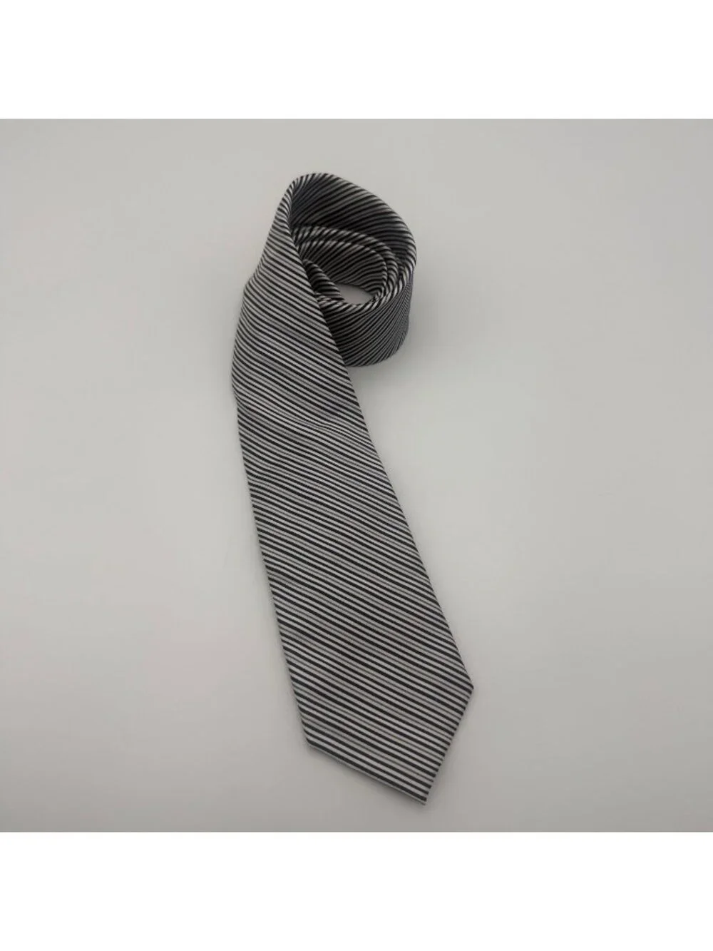 Club Room Men’s Blue White Diagonal Stripe Necktie Classic Business Tie